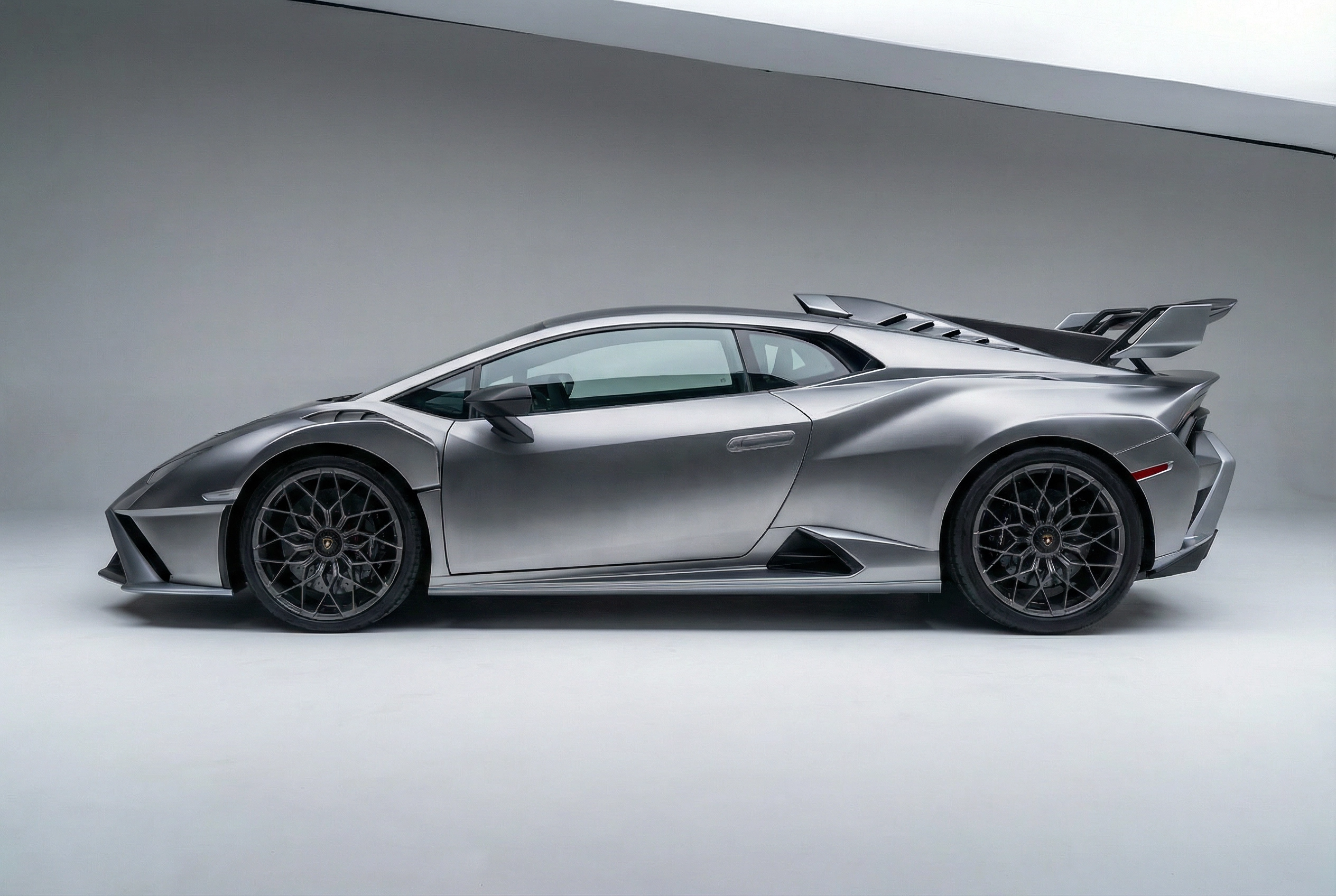 Super Chrome Gray Silver
