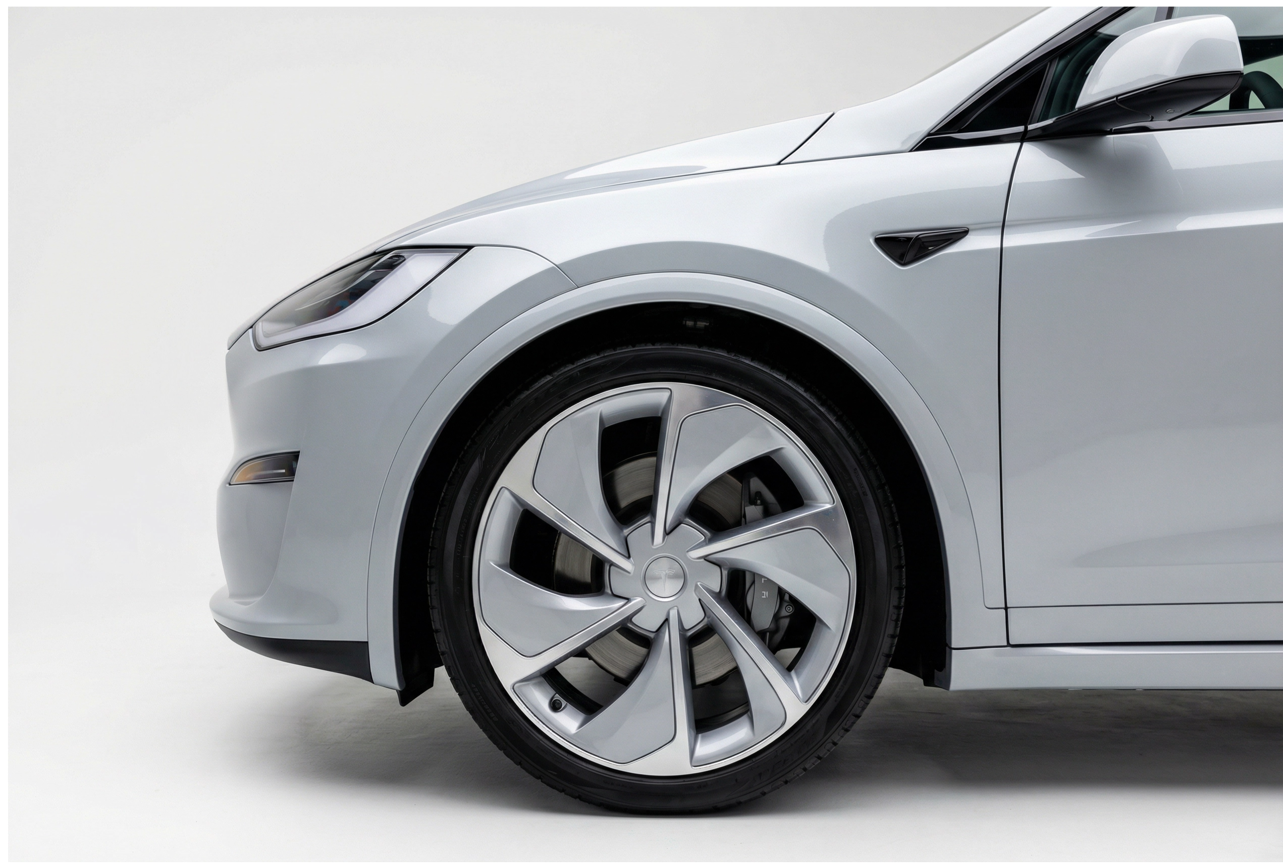 Tesla Rock Gray