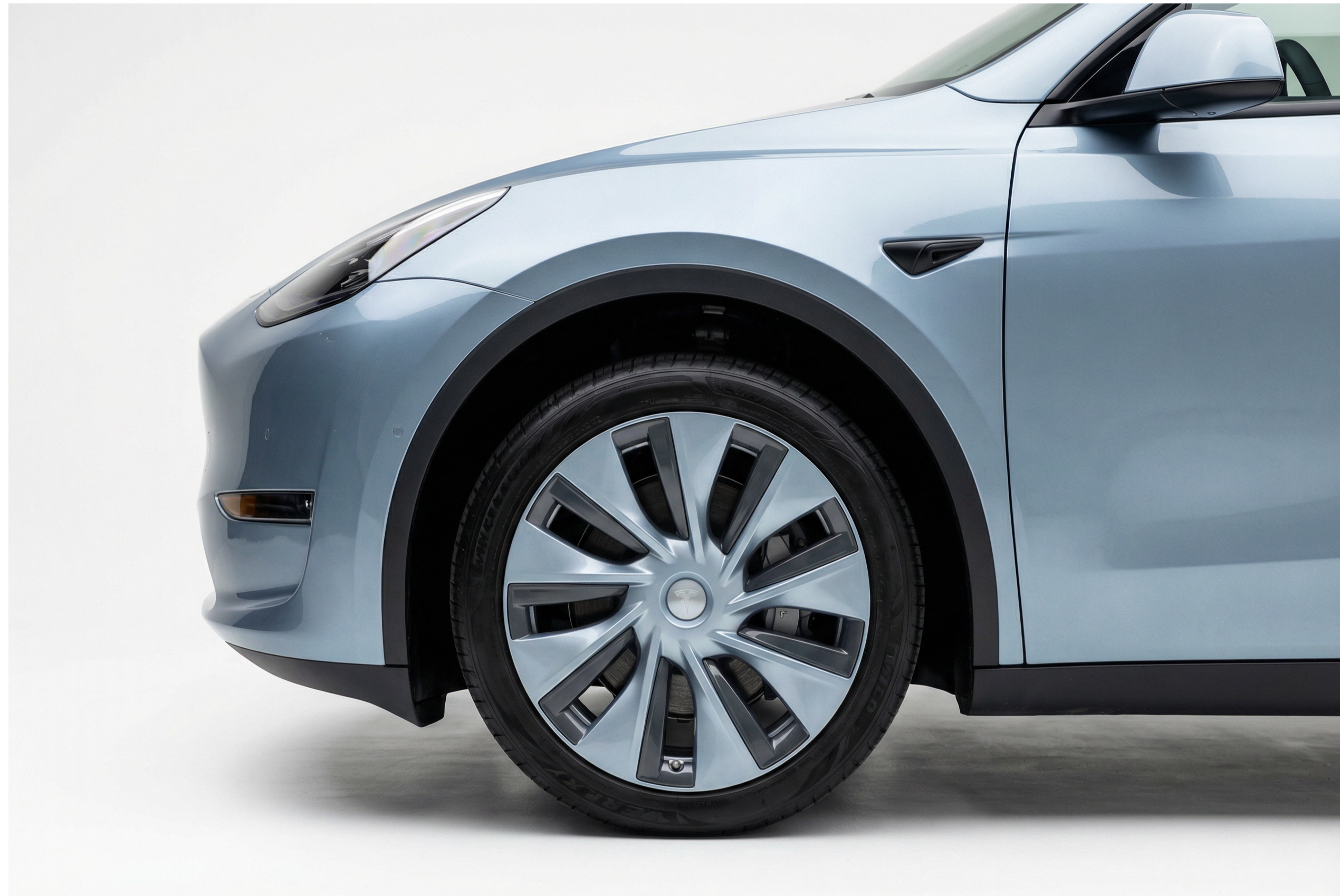 Tesla Metallic Glacier Blue