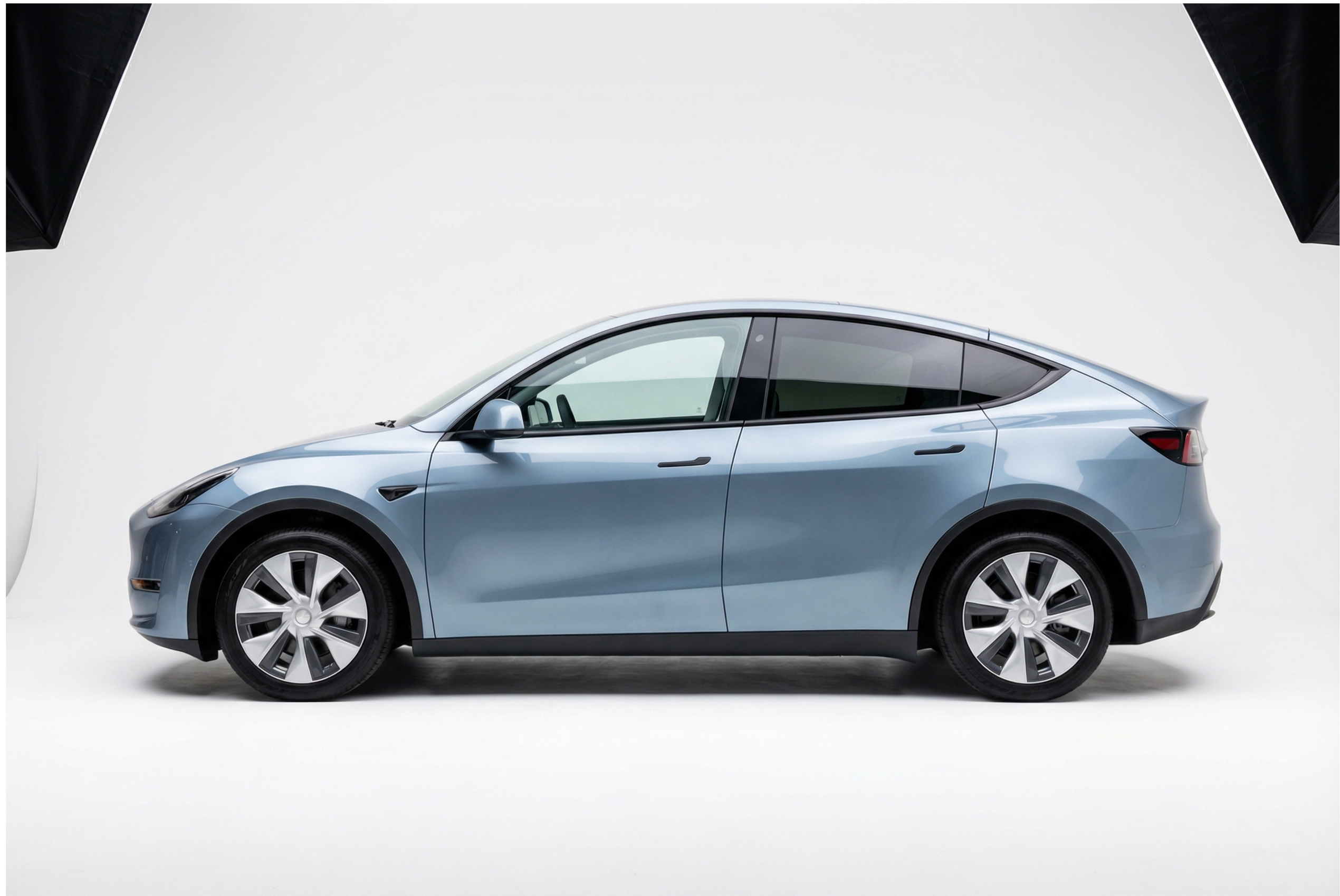 Tesla Metallic Glacier Blue