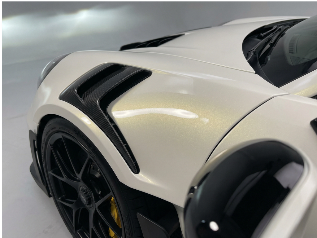 Diamond White to Gold